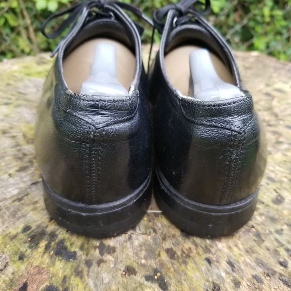 Vintage STACY ADAMS Cap Toe Leather Dress Shoes - Picture 3 of 9